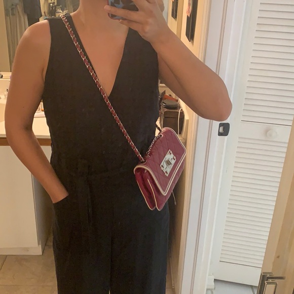 CHANEL east west flap bag in turlington red calfskin - Picture 17 of 17